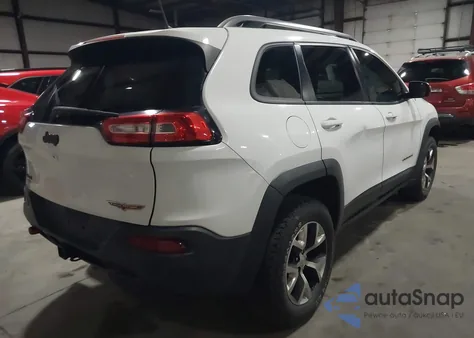 2016 Jeep Cherokee Trailhawk from USA, damaged, VIN 1C4PJMBS8GW122145